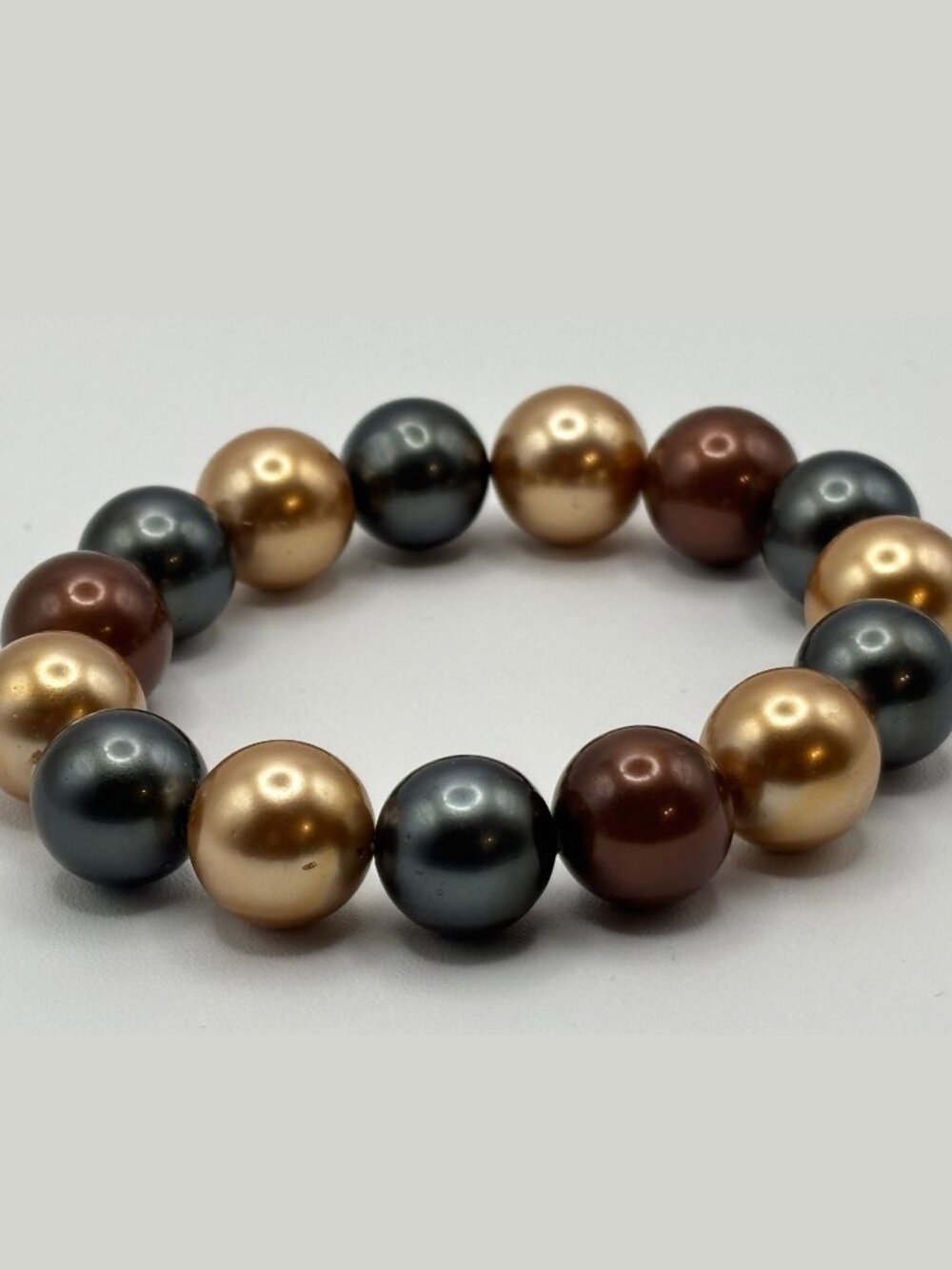 Tri-color Metallic Bead Bracelet, ~7"